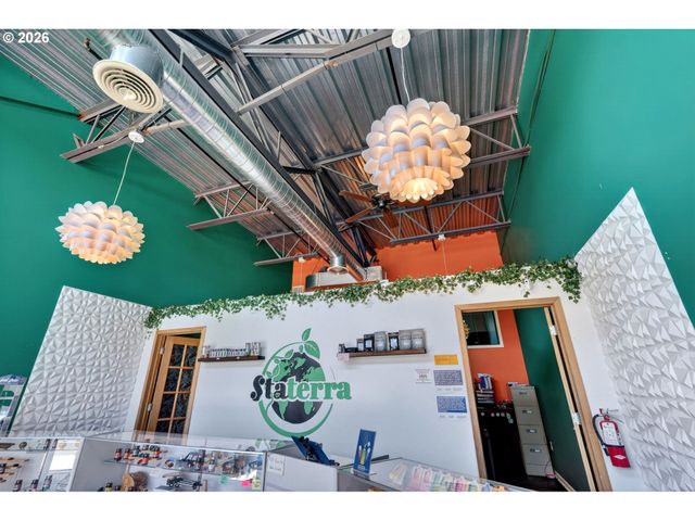 5263 Ne NE MLK Jr. Blvd, Portland, OR 97211