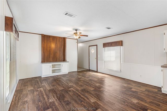 585 FM 60W, Somerville, TX 77863