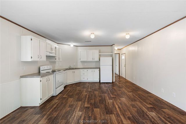 585 FM 60W, Somerville, TX 77863