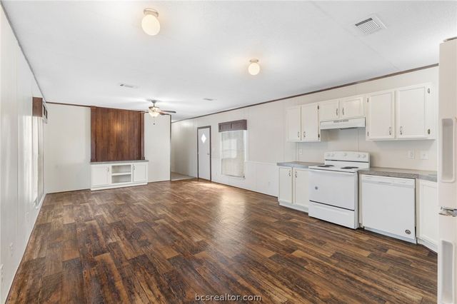 585 FM 60W, Somerville, TX 77863