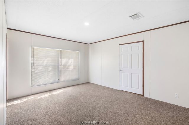 585 FM 60W, Somerville, TX 77863