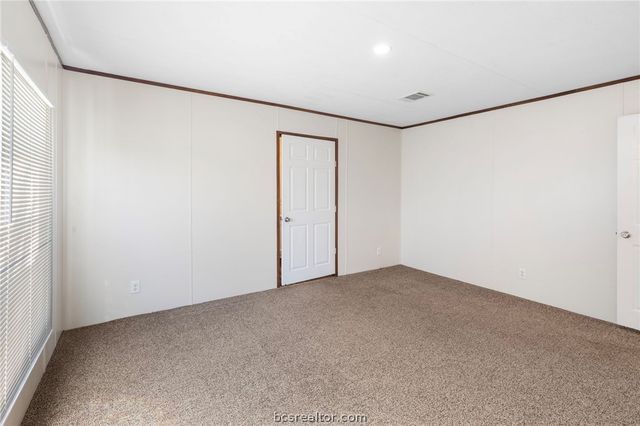 585 FM 60W, Somerville, TX 77863