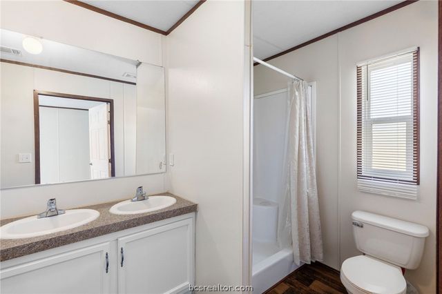 585 FM 60W, Somerville, TX 77863