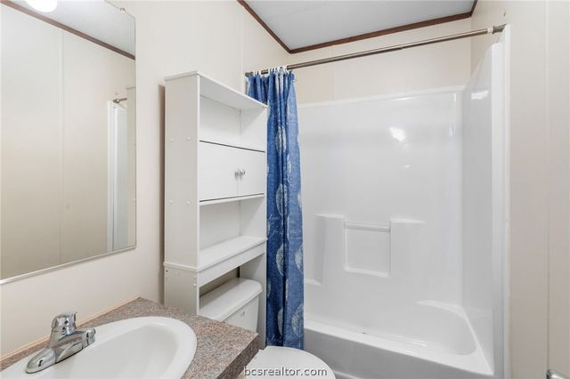 585 FM 60W, Somerville, TX 77863