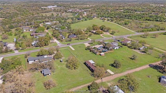 585 FM 60W, Somerville, TX 77863