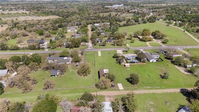 585 FM 60W, Somerville, TX 77863