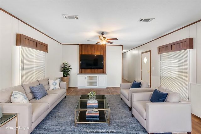 585 FM 60W, Somerville, TX 77863