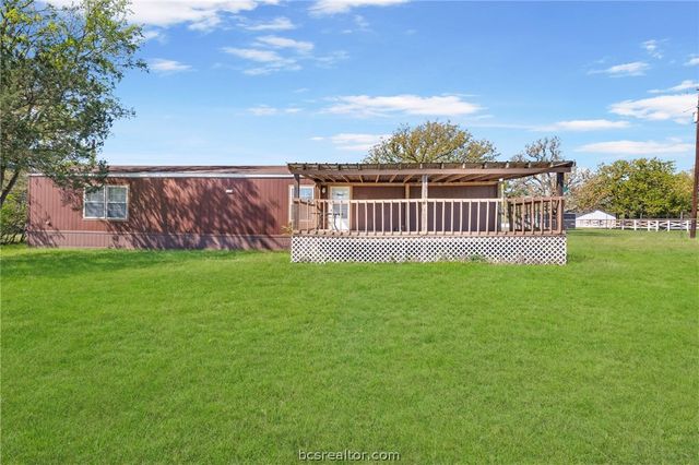 585 FM 60W, Somerville, TX 77863