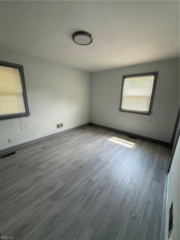 6308 Shelby LN, Virginia Beach, VA 23464