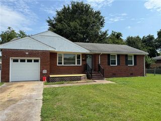 6308 Shelby LN, Virginia Beach, VA 23464
