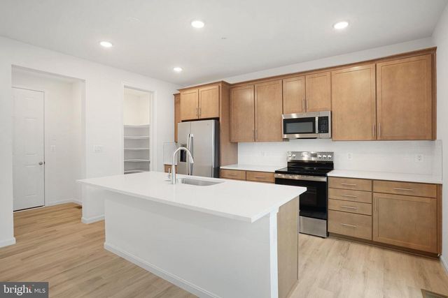 111 CATALPA DR, North East, MD 21901