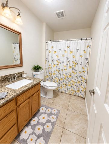 923 Shortland Cir, Manteca, CA 95337