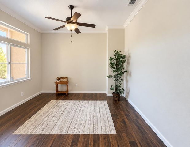 923 Shortland Cir, Manteca, CA 95337