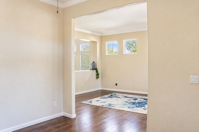 923 Shortland Cir, Manteca, CA 95337
