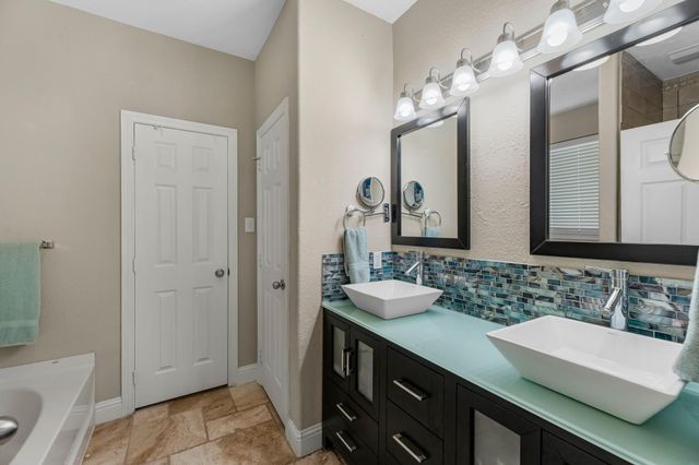 311 Briar Trace Lane, Richmond, TX 77406