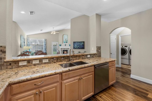 311 Briar Trace Lane, Richmond, TX 77406