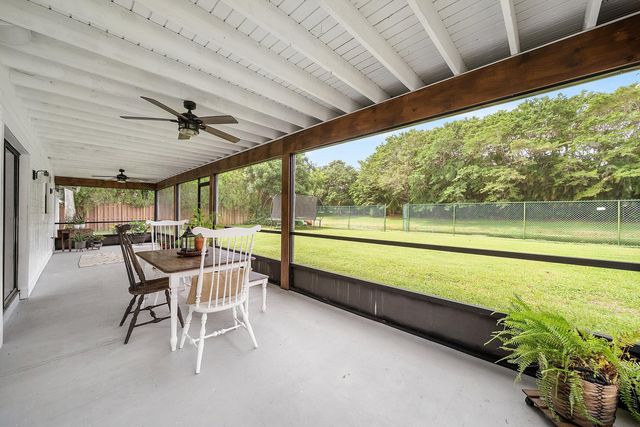 1252 Raintree Lane, Wellington, FL 33414