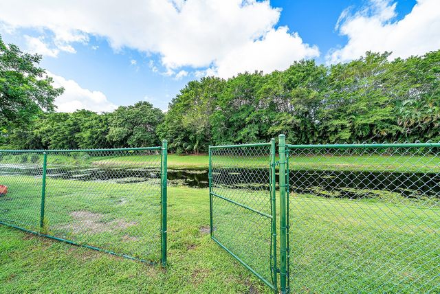 1252 Raintree Lane, Wellington, FL 33414