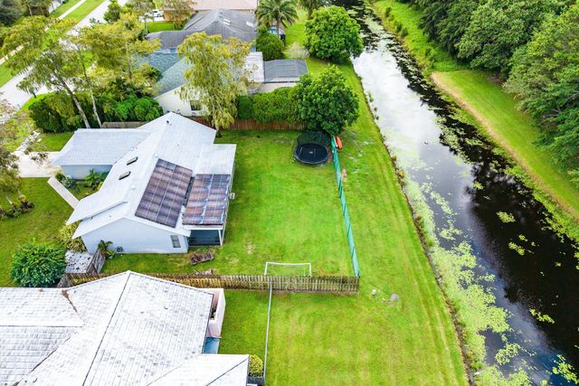 1252 Raintree Lane, Wellington, FL 33414