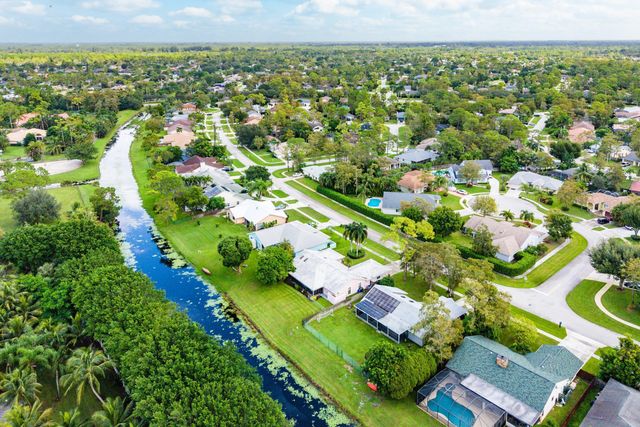 1252 Raintree Lane, Wellington, FL 33414