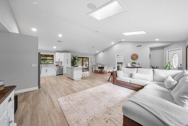 1252 Raintree Lane, Wellington, FL 33414