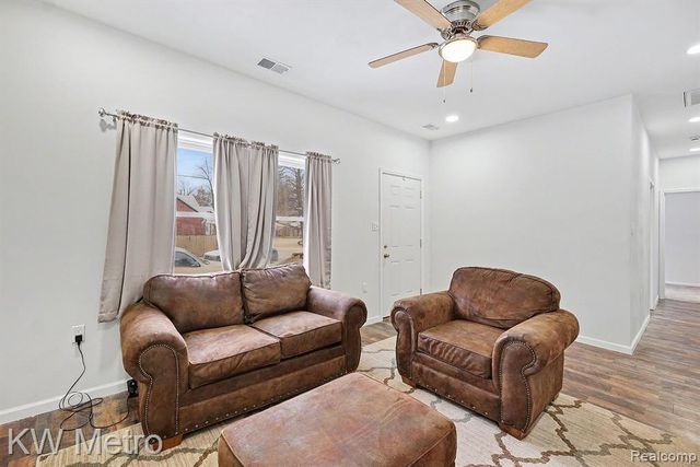 19700 Stahelin Avenue, Detroit, MI 48219