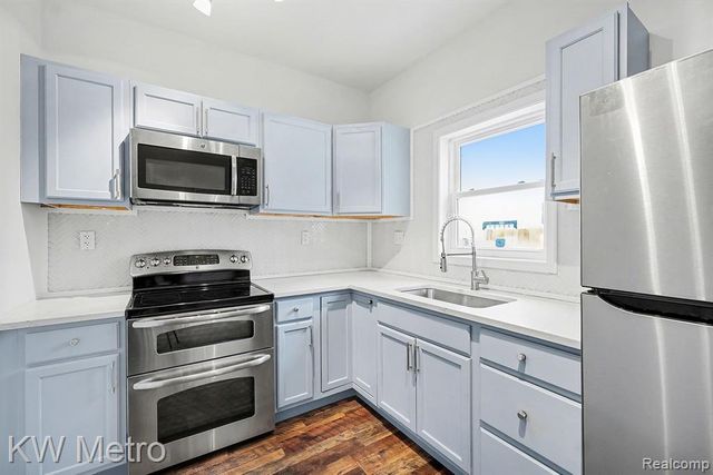 19700 Stahelin Avenue, Detroit, MI 48219