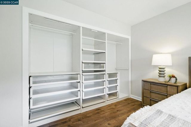 21 Miramonte Dr, Moraga, CA 94556