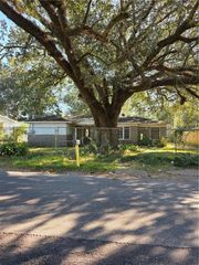805 Platt Avenue, Mobile, AL 36606