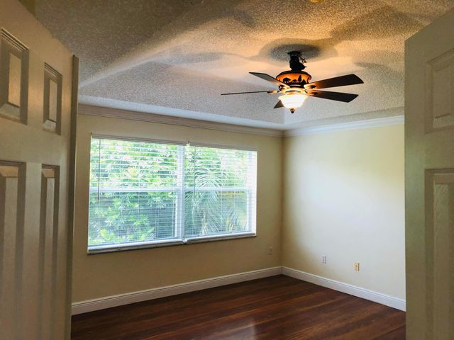 1104 Oakwater Drive, Royal Palm Beach, FL 33411