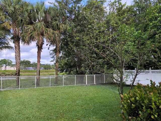 1104 Oakwater Drive, Royal Palm Beach, FL 33411