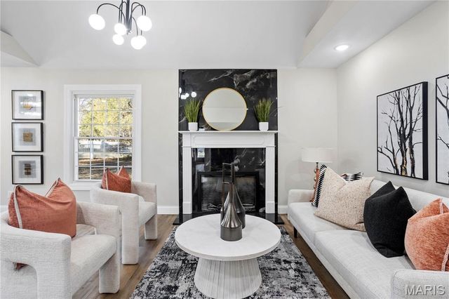 295 Ridge Trail Drive, Chesterfield, MO 63017