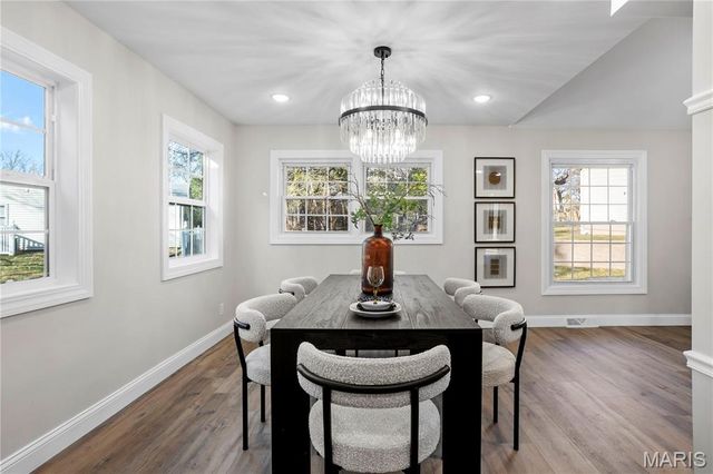 295 Ridge Trail Drive, Chesterfield, MO 63017