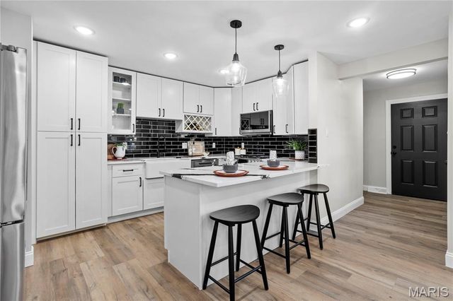 295 Ridge Trail Drive, Chesterfield, MO 63017