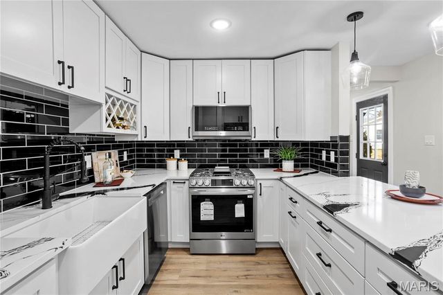 295 Ridge Trail Drive, Chesterfield, MO 63017