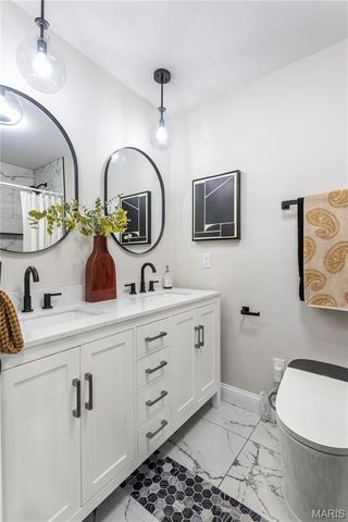 295 Ridge Trail Drive, Chesterfield, MO 63017