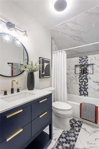 295 Ridge Trail Drive, Chesterfield, MO 63017