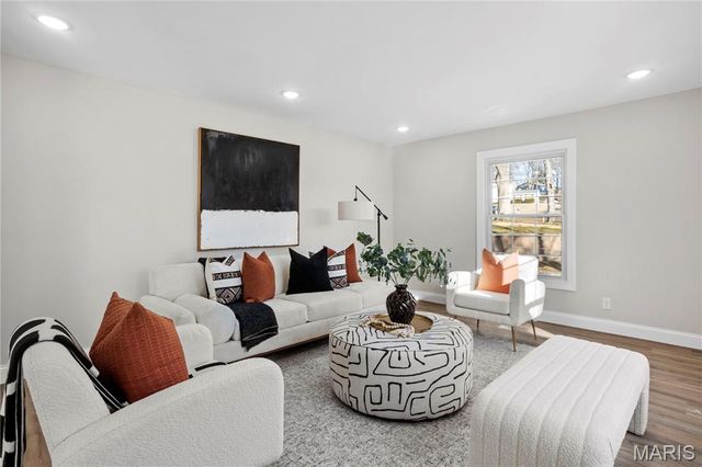 295 Ridge Trail Drive, Chesterfield, MO 63017