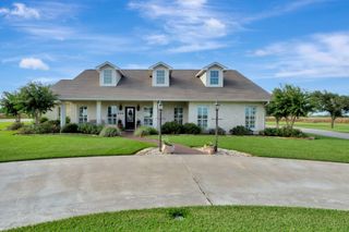 444 County Road 237, Ganado, TX 77962