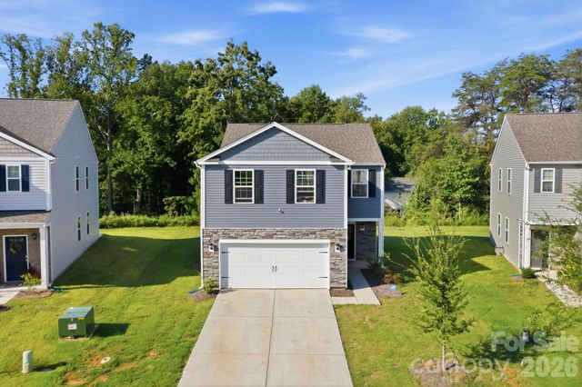 1314 37th Avenue Lane NE, Hickory, NC 28601