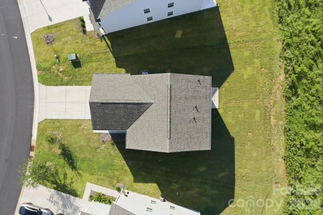 1314 37th Avenue Lane NE, Hickory, NC 28601