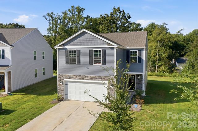 1314 37th Avenue Lane NE, Hickory, NC 28601