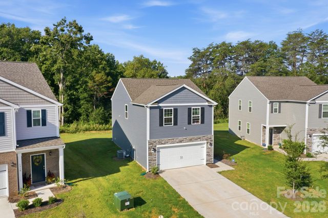 1314 37th Avenue Lane NE, Hickory, NC 28601