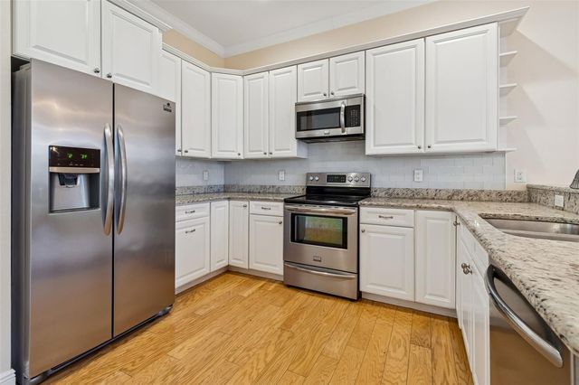 3302 W IOWA AVENUE, Tampa, FL 33611