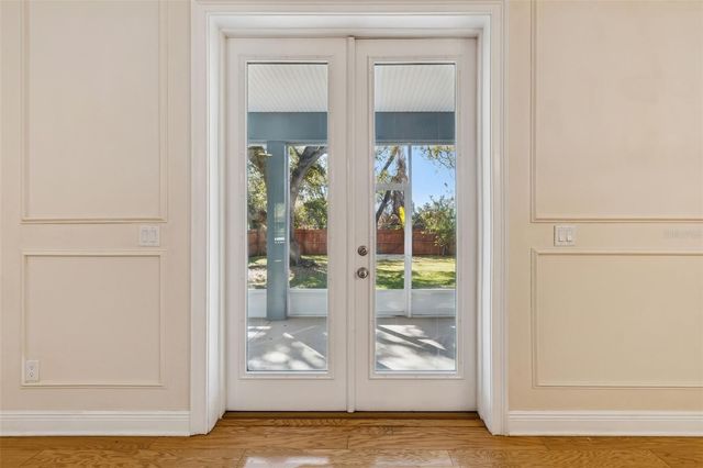 3302 W IOWA AVENUE, Tampa, FL 33611