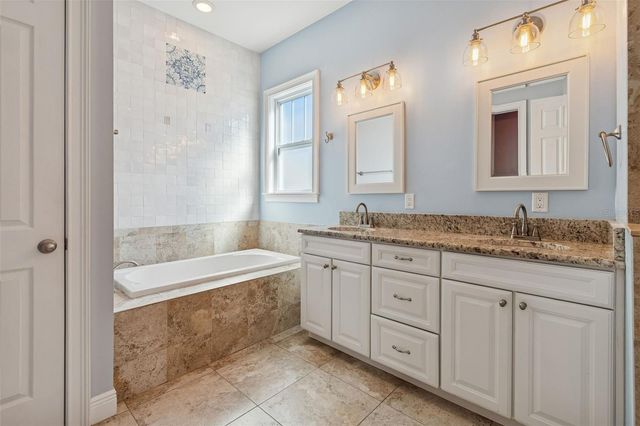 3302 W IOWA AVENUE, Tampa, FL 33611