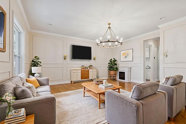 3302 W IOWA AVENUE, Tampa, FL 33611