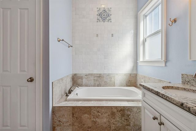 3302 W IOWA AVENUE, Tampa, FL 33611