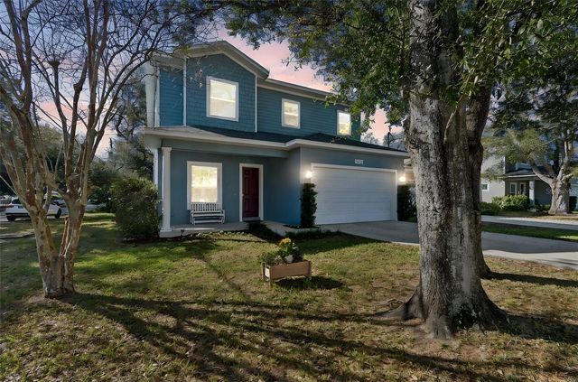 3302 W IOWA AVENUE, Tampa, FL 33611