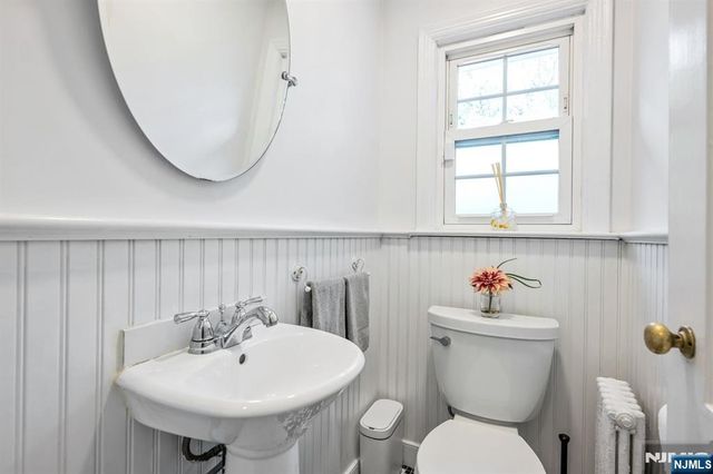 448 Fairfield Avenue, Ridgewood, NJ 07450